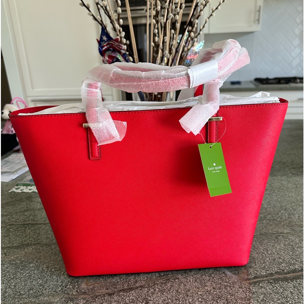 Brand new with tags Kate Spade small harmony cedar street tote cabaret pink